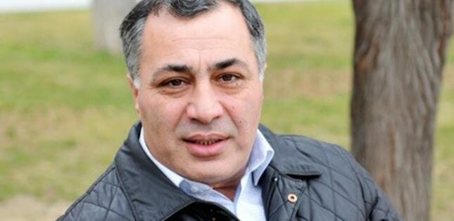 Əsəd Cahangir: “Onlar mənə verdikləri məvaciblə yaşaya bilər?