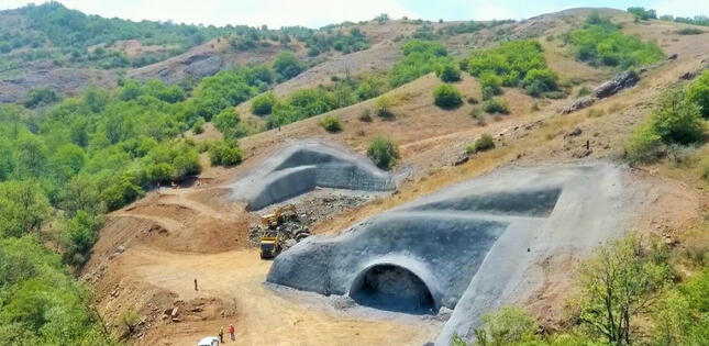 Əhmədbəyli-Füzuli-Şuşa avtomobil yolunda T5 tunelinin üst yarı hissəsində qazma işləri bitib