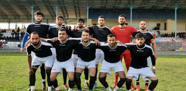 Azərbaycanda baş məşqçinin kürəkəni hakimi döyüb