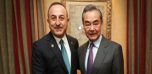 Çavuşoğlu Çin XİN başçısı ilə Pekində görüşüb