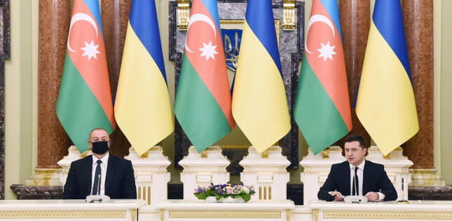 Azərbaycan və Ukrayna prezidentləri GUAM çərçivəsində nəqliyyat dəhlizlərinin genişləndirilməsini müzakirə edib