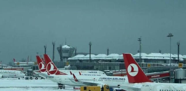 İstanbul hava limanı uçuşları bərpa edir
