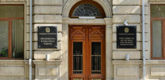 İslam dininə aid ibadət yerlərinə din xadimlərini Dövlət Komitəsi təyin edəcək