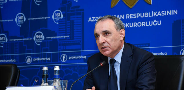 Baş prokuror: "Jurnalistlər sensasiya xatirinə məlumat yaymaqdan çəkinməlidir"