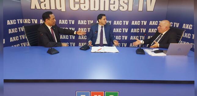 AXC TV-nin efirində Pənah Hüseynlə Elman Nəsirovun gərgin debatı