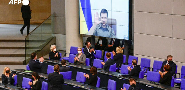 Zelenski Bundestaqda çıxışı zamanı Almaniyanı ittiham edib - VİDEO