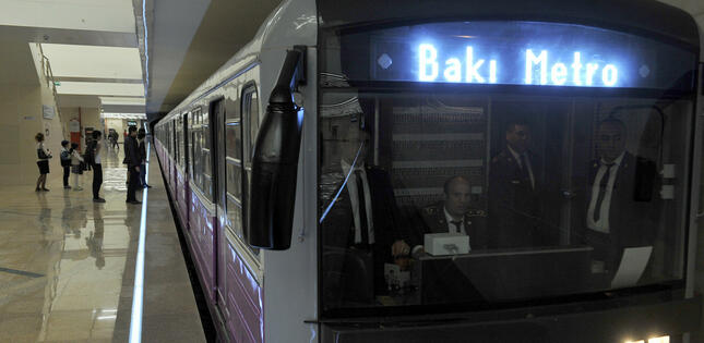 Bakı metrosunda sərnişin ölüb