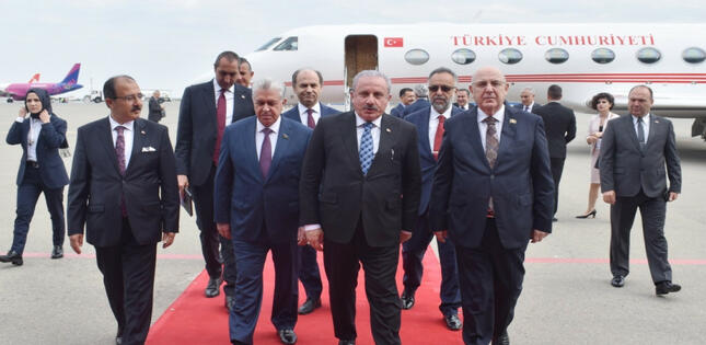 Mustafa Şentop Azərbaycana gəlib