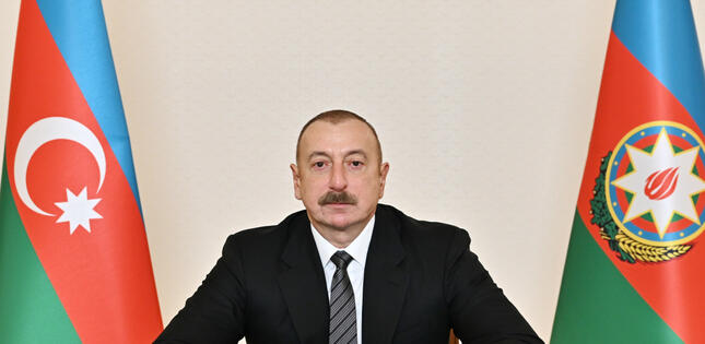 Prezident İlham Əliyev Silahlı Qüvvələrin rəhbər heyətinin iştirakı ilə operativ müşavirə keçirib