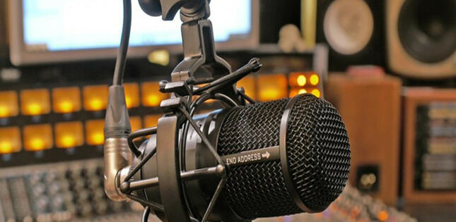 Radio yayımı lisenziyasının alınması üçün bütün sənəd təqdim edənlər müsabiqəyə buraxılıb