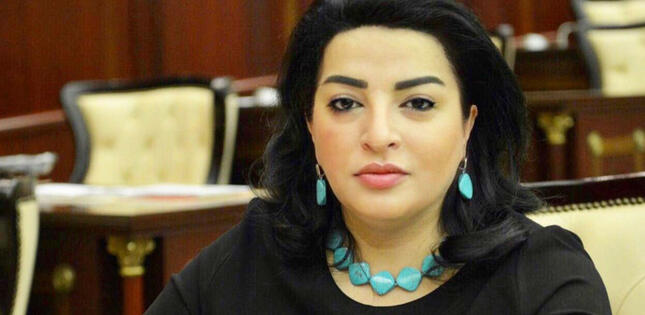 Deputat: Məktəbli çantaları çox ağırdır, şagirdlər arasında skalioz xəstəliyi artıb