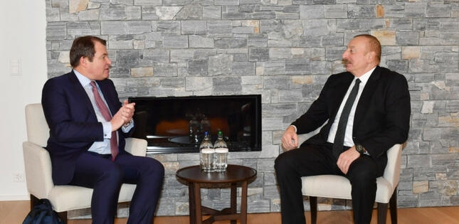 Prezident Davosda AYİB-in birinci vitse-prezidenti ilə görüşüb