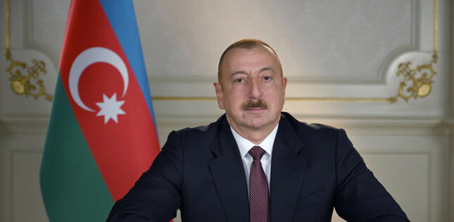 Prezident İlham Əliyev Münxendə Azərbaycan televiziya kanallarına müsahibə verib