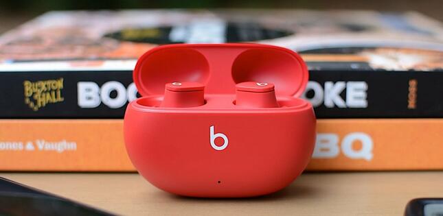 Beats Studio Buds+ naqilsiz qulaqlığının real fotoları ortaya çıxıb