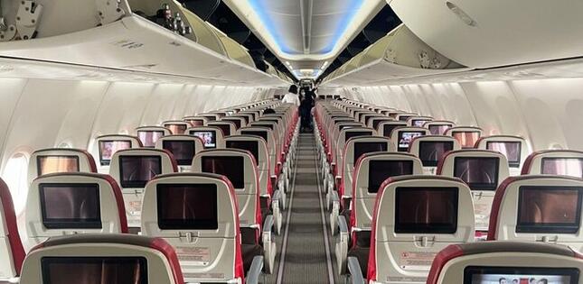 Pilotların uçuş zamanı yuxuya getməsi qalmaqala səbəb olub