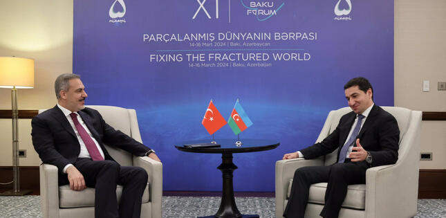 Hikmət Hacıyev Hakan Fidanla görüşüb