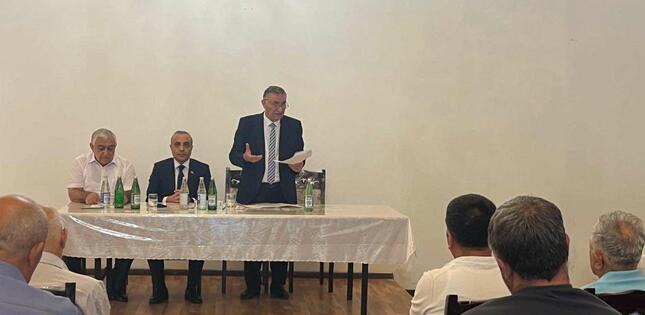Azay Quliyevin namizədliyinin qeydə alınması üçün sənədlər DSK-ya təqdim edildi - "Birlikdə güclüyük..."