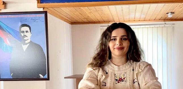 ƏHD Partiyasının deputatlığa xanım namizədinin sənədləri DSK-a verilib